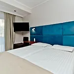 Domaro Guest house 3*