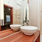 Domaro Guest house