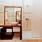 Domaro Guest house 3*