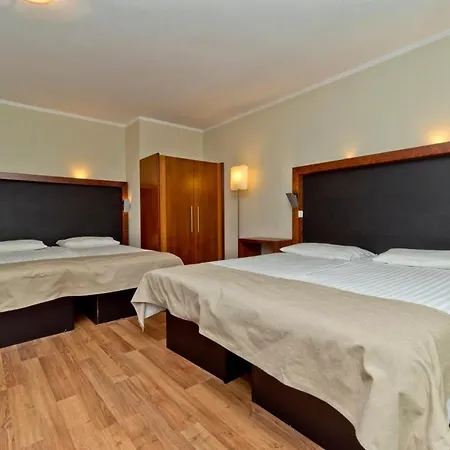 Domaro Guest house *