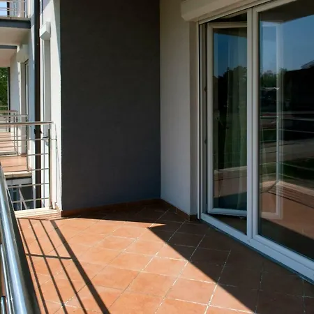 Domaro Guest house *